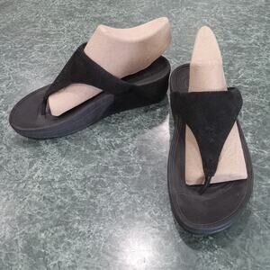 Fitflop Women's Size 6 Black Wedge Thong Flip Flop Comfort Sandals Suede READ